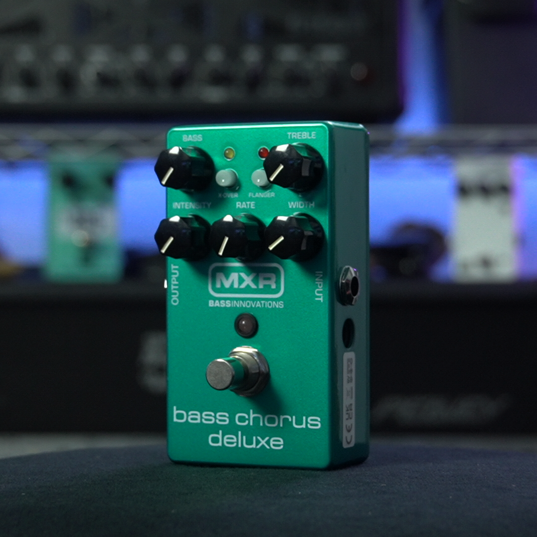 MXR M83 BASS CHORUS DELUXE