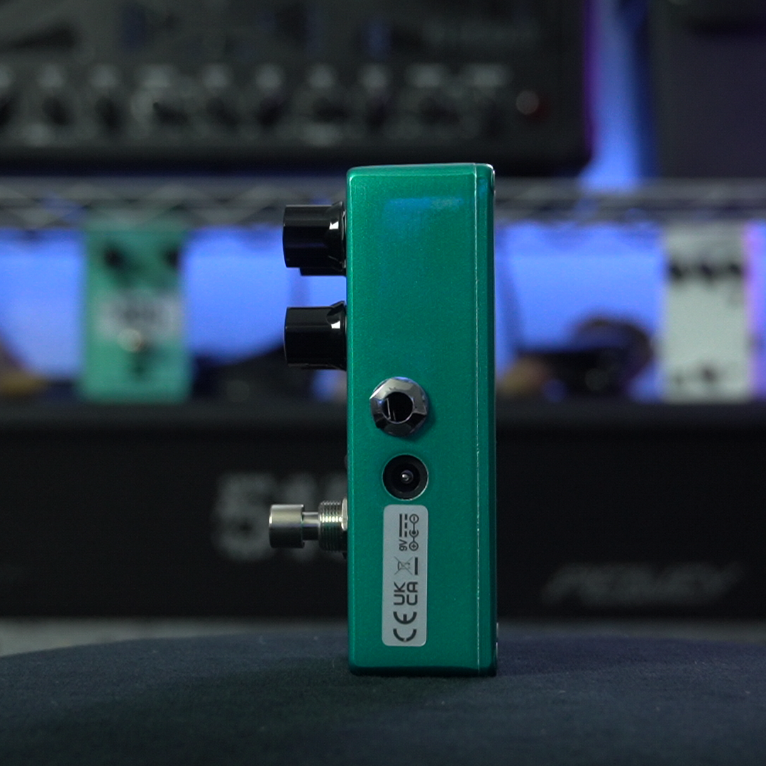 MXR M83 BASS CHORUS DELUXE
